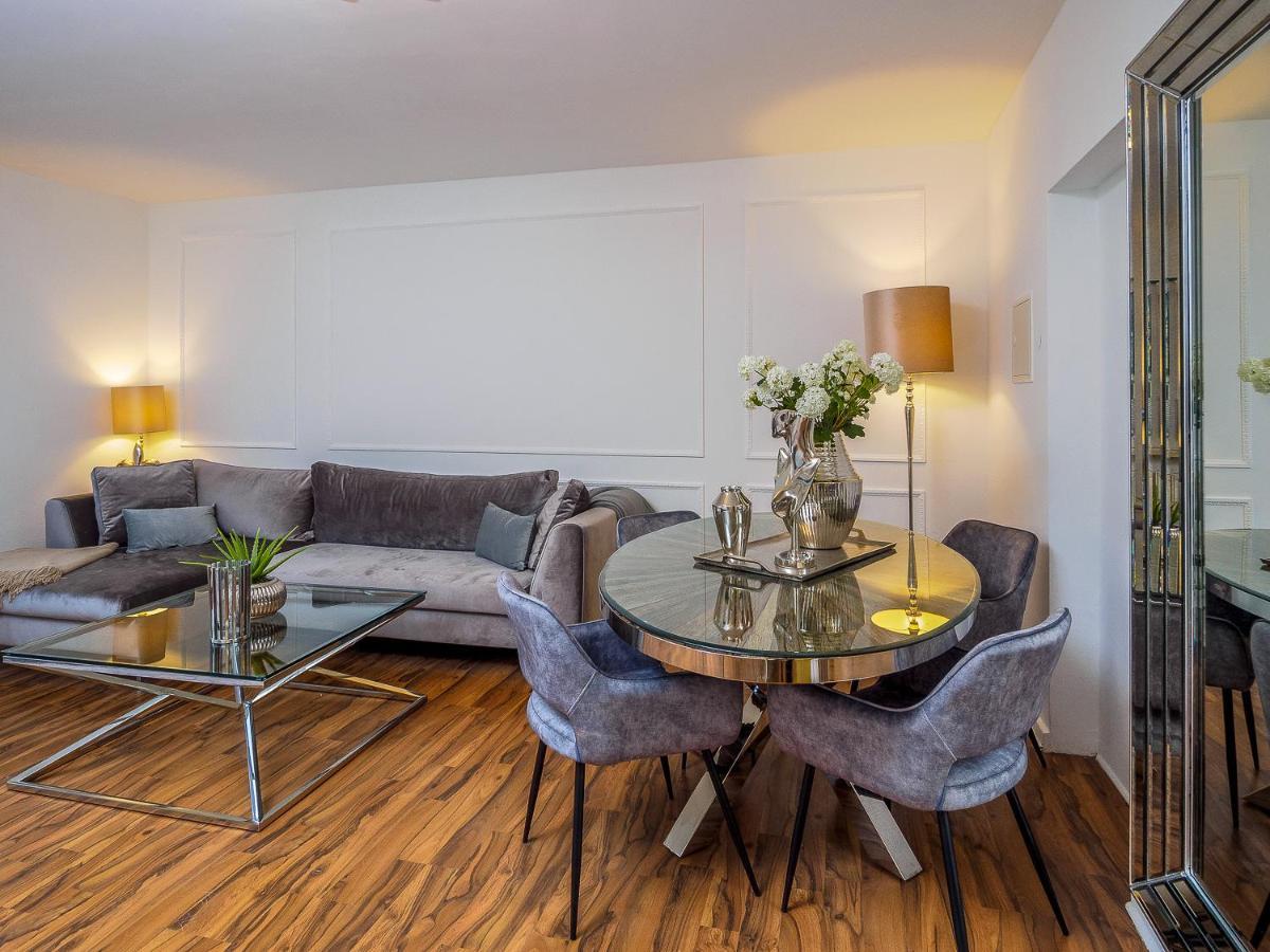 Gemuetliche & Individuelle Ferienwohnungen In Krefeld - Junik Apartments Екстер'єр фото