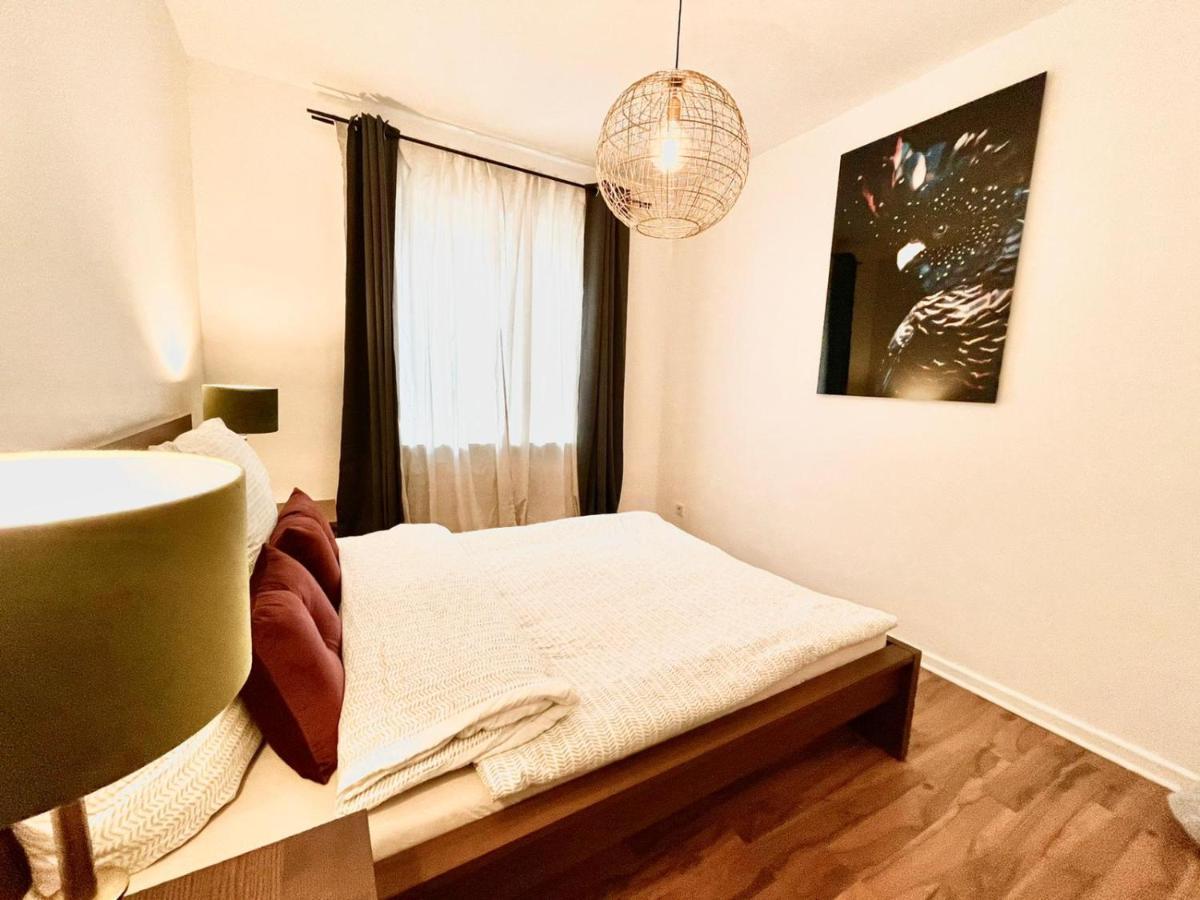 Gemuetliche & Individuelle Ferienwohnungen In Krefeld - Junik Apartments Екстер'єр фото
