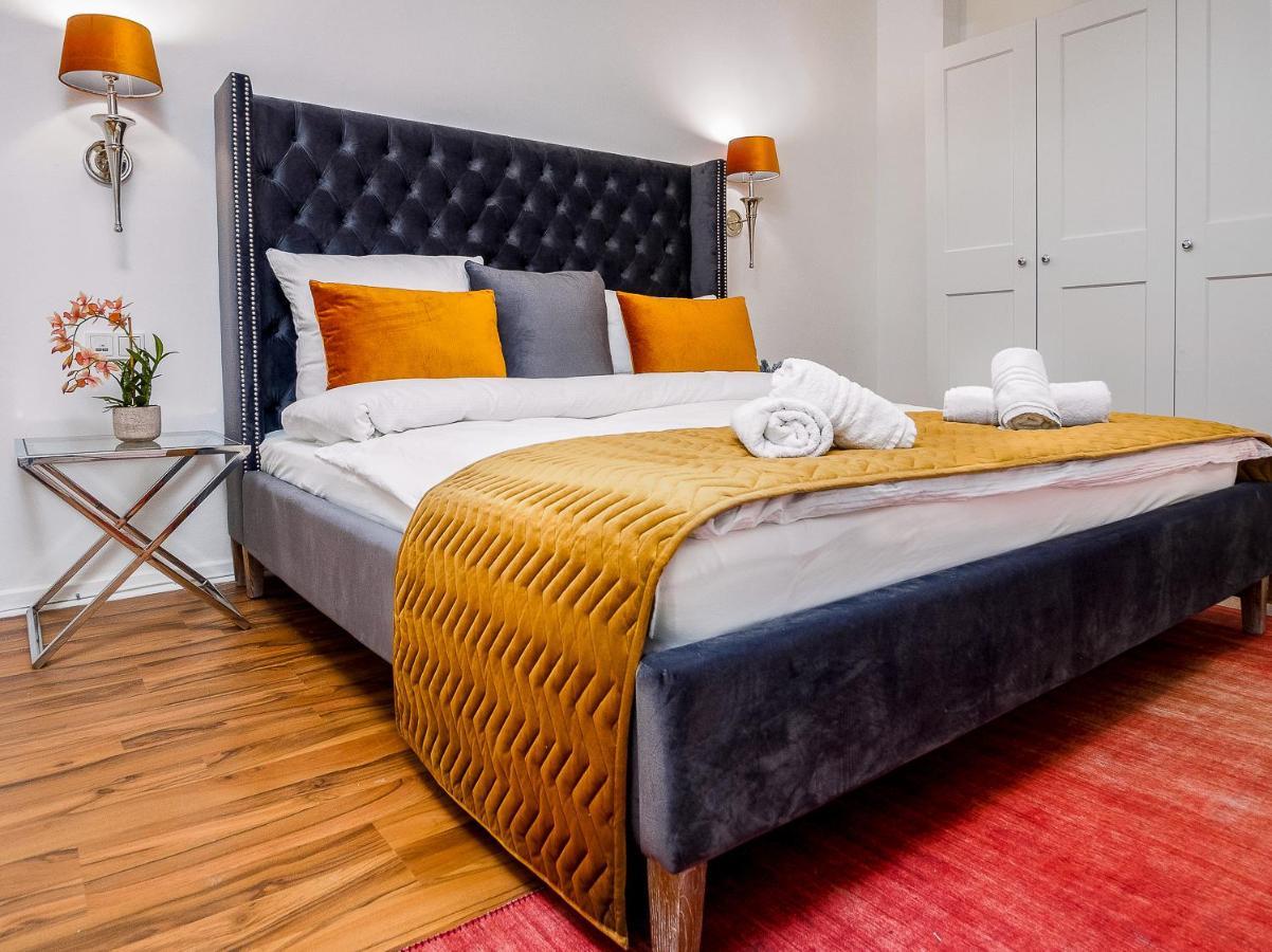 Gemuetliche & Individuelle Ferienwohnungen In Krefeld - Junik Apartments Екстер'єр фото