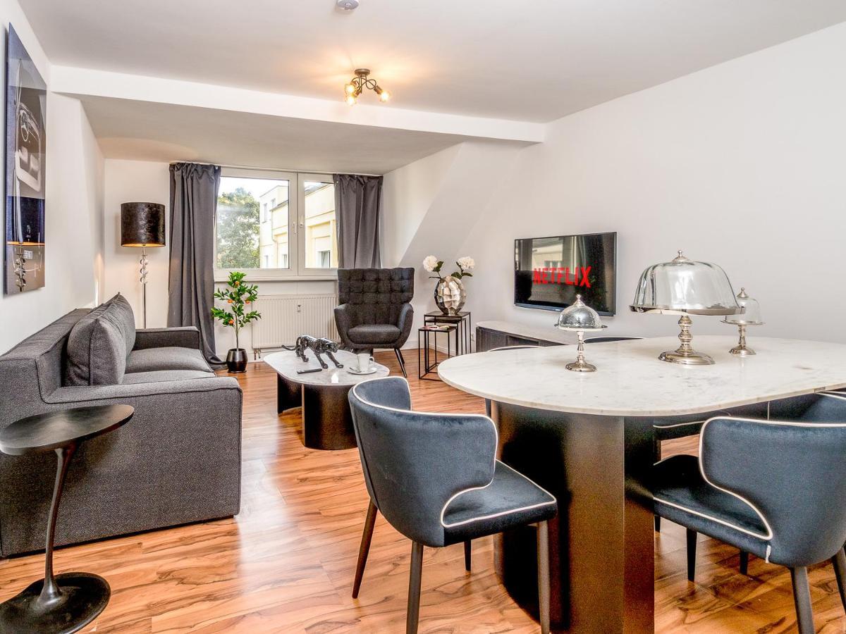 Gemuetliche & Individuelle Ferienwohnungen In Krefeld - Junik Apartments Екстер'єр фото