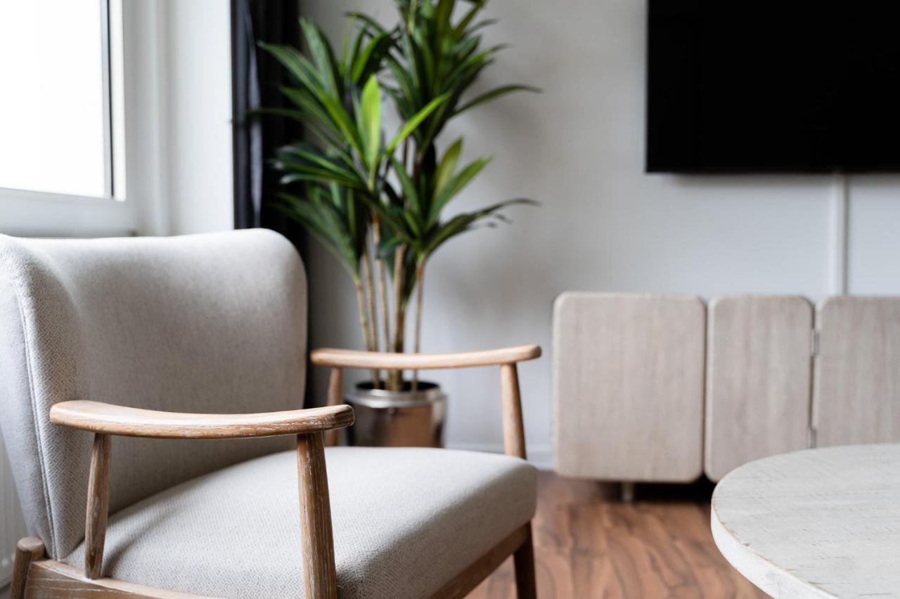 Gemuetliche & Individuelle Ferienwohnungen In Krefeld - Junik Apartments Екстер'єр фото