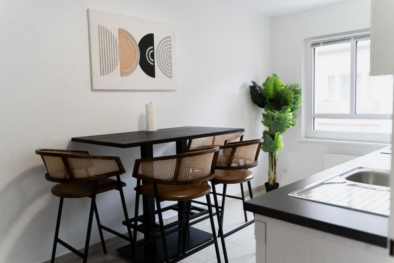 Gemuetliche & Individuelle Ferienwohnungen In Krefeld - Junik Apartments Екстер'єр фото