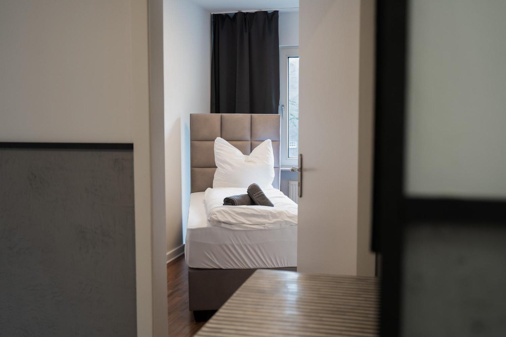 Gemuetliche & Individuelle Ferienwohnungen In Krefeld - Junik Apartments Екстер'єр фото