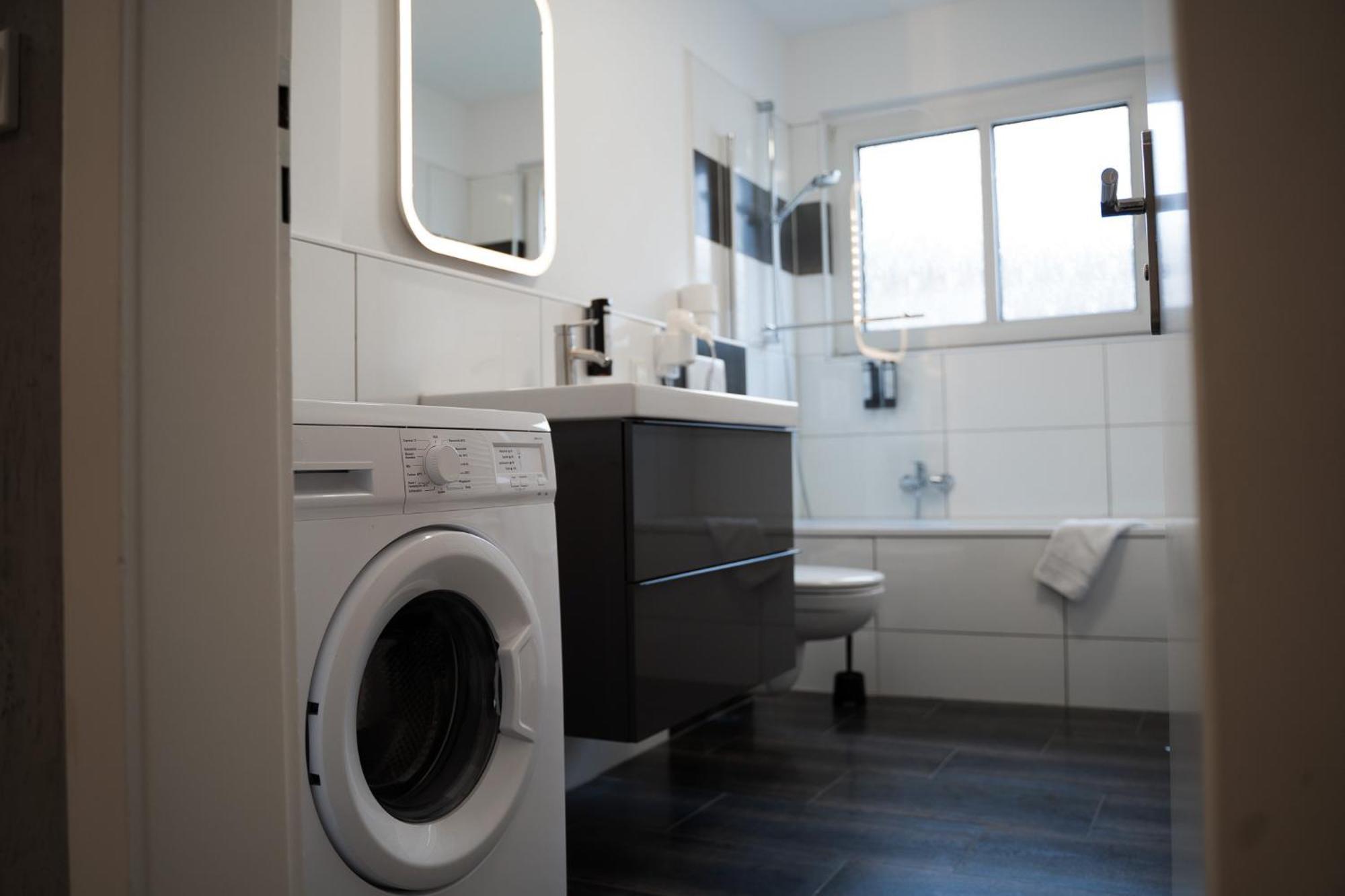 Gemuetliche & Individuelle Ferienwohnungen In Krefeld - Junik Apartments Екстер'єр фото