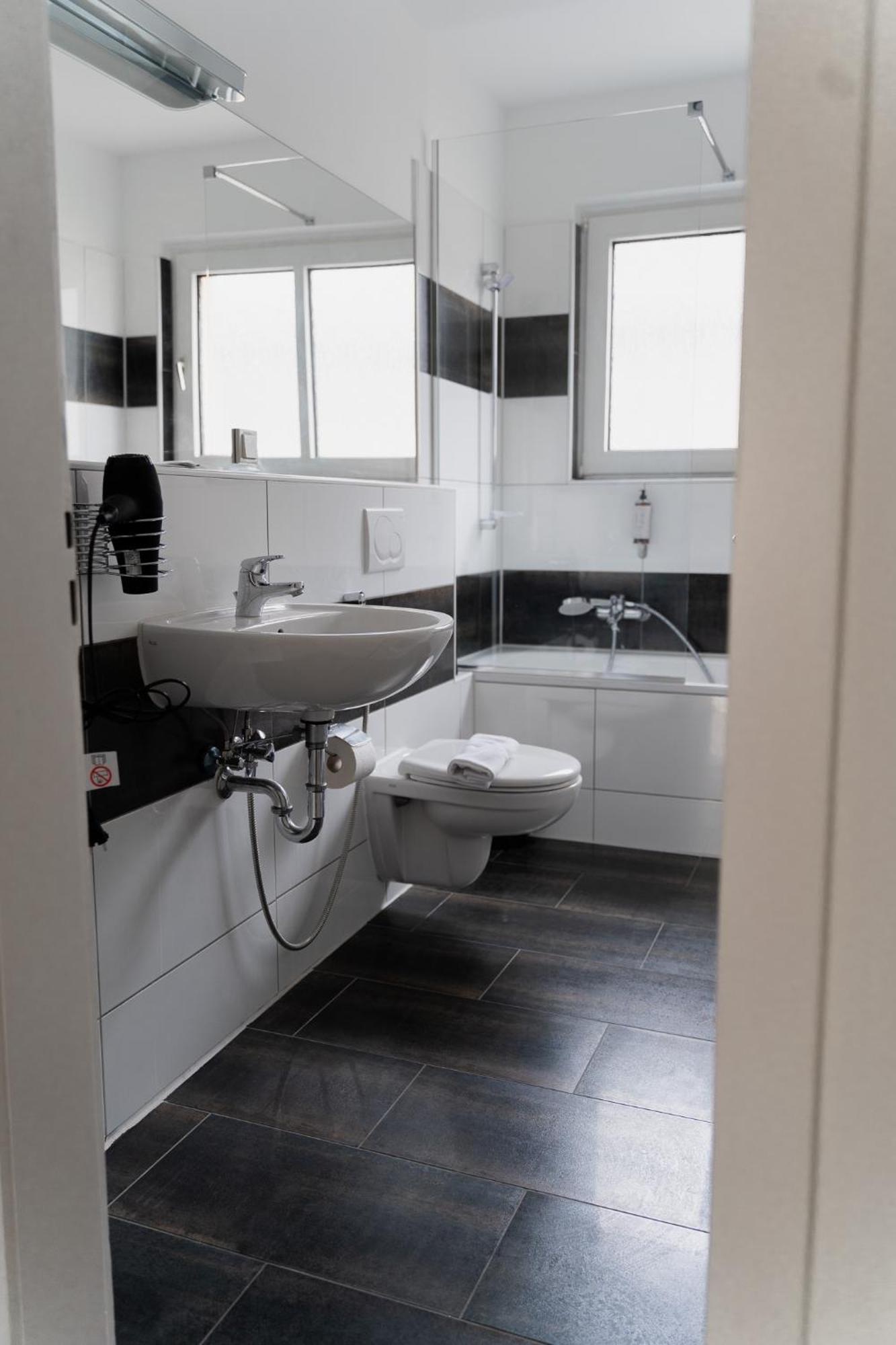 Gemuetliche & Individuelle Ferienwohnungen In Krefeld - Junik Apartments Номер фото